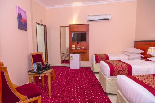 Popular attractions Area Nearby Property